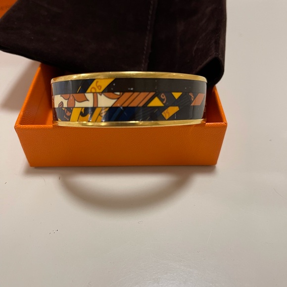 Hermès large astrologie nouvelle bracelet. EUC. Box, receipt bag and pouch - Picture 2 of 15